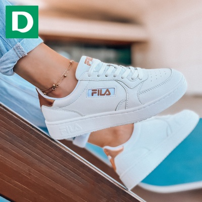 Praktyczne, wygodne i ponadczasowe – białe sneakersy!